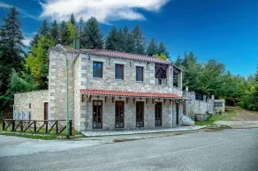Oreades Suites - Image 2