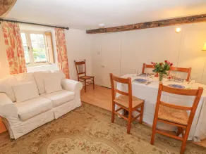 Turnpike Cottage - Image 4