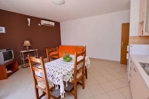Apartments Cola - Image 5