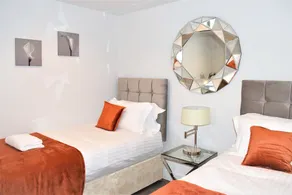 The Castle - Yourapartment - Image 3