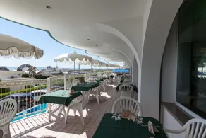 Hotel Negresco - Image 5