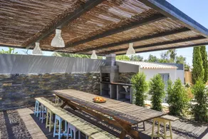 One bedroom appartement with sea view shared pool and enclosed garden at Quelfes 3 km away from the - Image 3