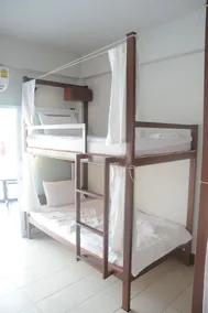 Pool Front Hostel - Image 4