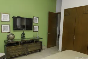 V399 Luxury Penthouse - Image 3