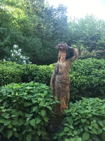 Embassy Row BnB - Image 2