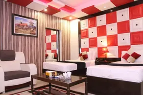 Gulberg Continental Hotel - Image 4