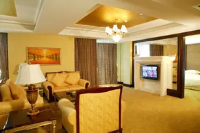 Vanguard Hotel - Image 4