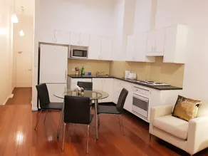 Darling Harbour Cozy 1 Bedroom Apartment - Image 4