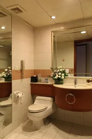 Rosedale Hotel Shenyang - Image 3