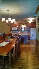 The Vintage Inn Bed and Breakfast - Image 4