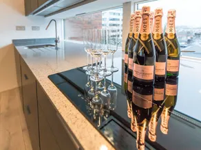 The Michael Collins Suite by 5STARSTAY - Image 5