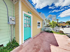 New Listing! Adorable Beach W/ Patio 2 Bedroom Cottage - Image 3