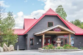 GetAways at Club GeoPremiere - Image 4