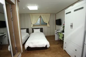 Stay Seoul - Image 2