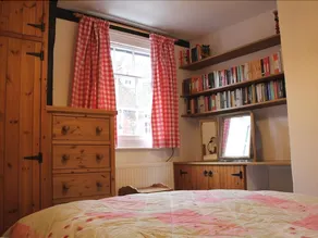 Thimble Cottage, SALISBURY - Image 3
