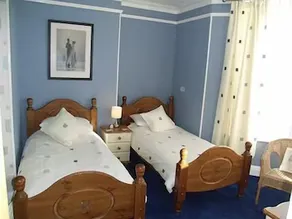 Meadowlea Guest House - Image 4