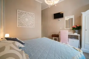 B&B Salerno Chic In Center - Image 2