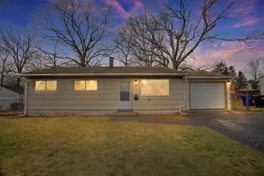 Quiet And Cozy Mystic Ranch Close To Everything 3 Bedroom Home by Redawning - Image 5