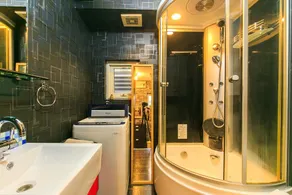 Luxe apartment 202 - Image 3
