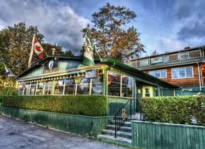 Green Highlander Lodge - Image 3