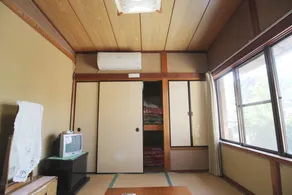 Antique room with Onsen in Atami - Image 3
