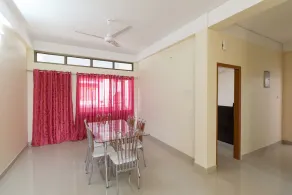 Home Stay Down Town By OYO Rooms - Image 5