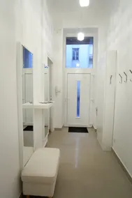 DFIVE APARTMENTS - ELIZABETH GARDEN - Image 4