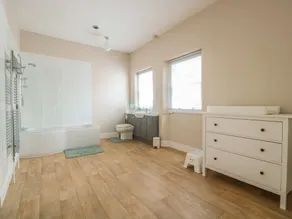 7 Monk Street - Image 2