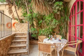 Gozitan Farmhouse Pool &amp; Jacuzzi - PP 2 - Image 3