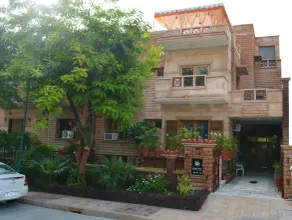 Apnayt Villa - Image 4