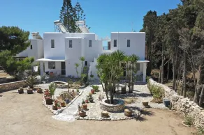 Kiki's Dream Refurbished Apartment With a Bacony and sea Views - Image 2