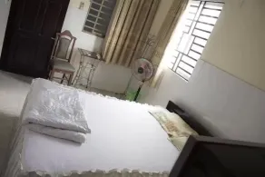 Hung Binh Hotel - Image 5