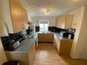 3 Bedroom Apartment - Image 5