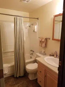 Lighthouse Motel - Image 3