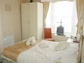 Sunnyside Guest House - Image 5