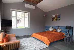 LXR Chalets - Image 2