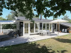 Modern Holiday Home in Hovedstaden With Roofed Terrace - Image 3