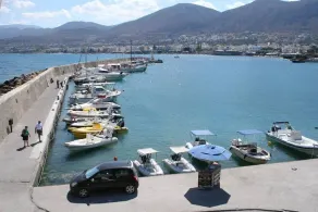 Blue Bay Apartments - Image 4