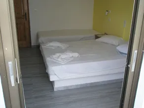 Ampeli Rooms - Image 5