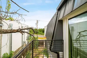 Stylish 1BR Near UT Mueller Evonify - Image 4