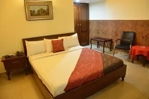 Mars Hotel & Restaurant - Image 2