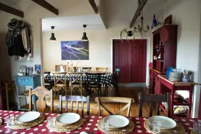 Hrifunes Guesthouse - Image 2