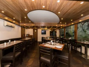 Hotel Beeu by OYO Rooms - Image 2