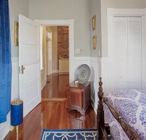 416A Waldburg st · Newly Renovated 1920's Historic District Apt - Image 2