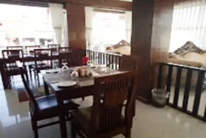 Hotel Prakash - Image 2