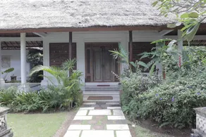 RedDoorz @ Bidadari Seminyak - Image 2