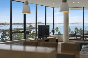 Edgewater Penthouse - Image 2