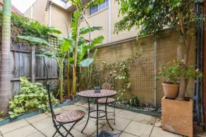 StayCentral - Port Melbourne Townhouse - Image 4