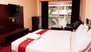 Le Platinum Inn - Image 5