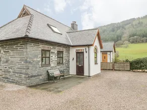 Stable Cottage - Image 4